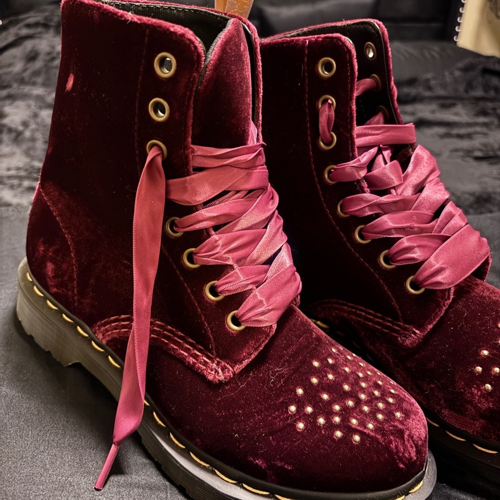 Dr Martens Burgundy Velvet Studded Boots US 6 Rare Goth Combat